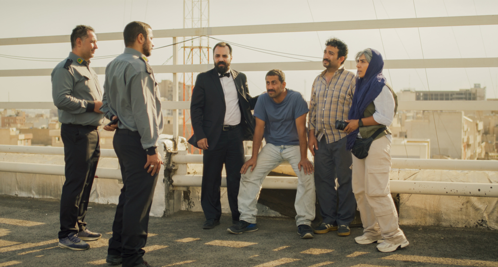 <span  class="uc_style_uc_tiles_grid_image_elementor_uc_items_attribute_title" style="color:#ffffff;">Une-Simpe-Accident_4_MODIF</span>