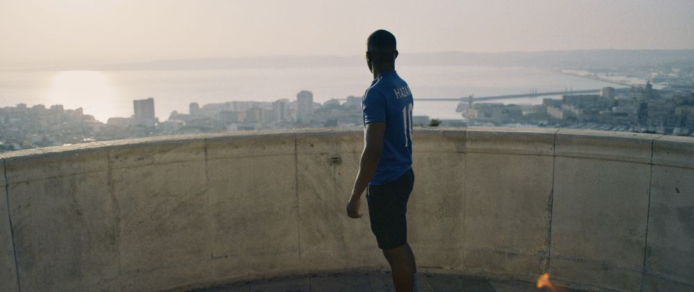 <span  class="uc_style_uc_tiles_grid_image_elementor_uc_items_attribute_title" style="color:#ffffff;">photo film tout va bien 3</span>