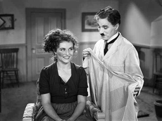 <span  class="uc_style_uc_tiles_grid_image_elementor_uc_items_attribute_title" style="color:#ffffff;">dictateur_photo1</span>