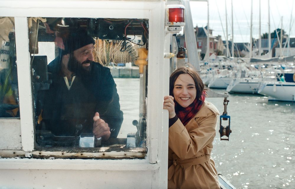 <span  class="uc_style_uc_tiles_grid_image_elementor_uc_items_attribute_title" style="color:#ffffff;">differente_photo2</span>