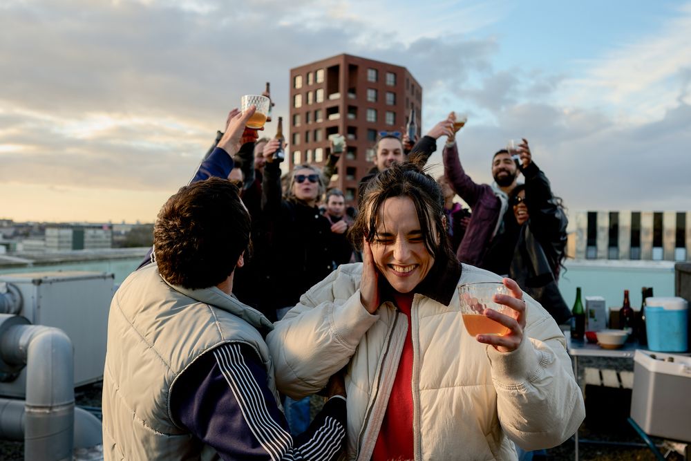 <span  class="uc_style_uc_tiles_grid_image_elementor_uc_items_attribute_title" style="color:#ffffff;">differente_photo4</span>