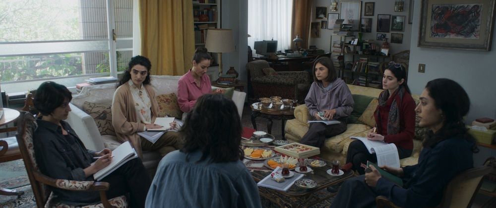 <span  class="uc_style_uc_tiles_grid_image_elementor_uc_items_attribute_title" style="color:#ffffff;">lirelolita_photo3</span>